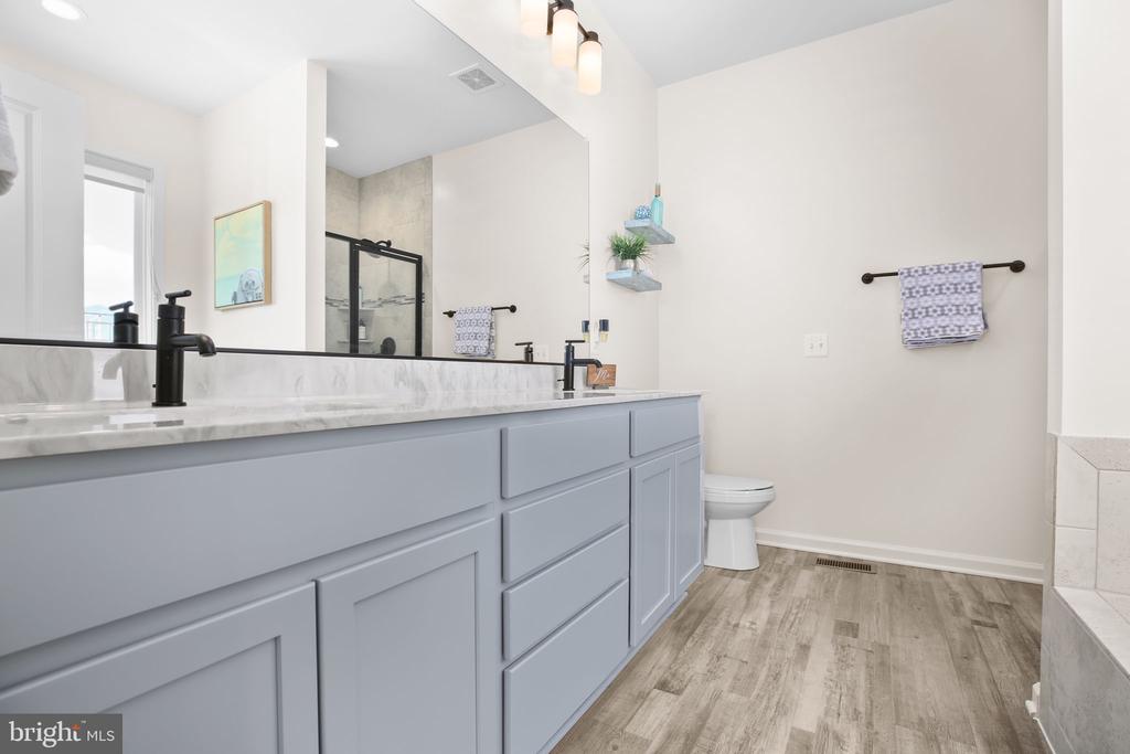 9564 BLACKBIRD LOOP, CULPEPER, Virginia 22701, 4 Bedrooms Bedrooms, ,3 BathroomsBathrooms,Residential,9564 BLACKBIRD LOOP,VACU2012940 MLS # VACU2012940