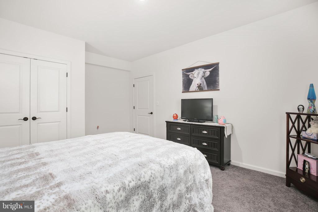 9564 BLACKBIRD LOOP, CULPEPER, Virginia 22701, 4 Bedrooms Bedrooms, ,3 BathroomsBathrooms,Residential,9564 BLACKBIRD LOOP,VACU2012940 MLS # VACU2012940