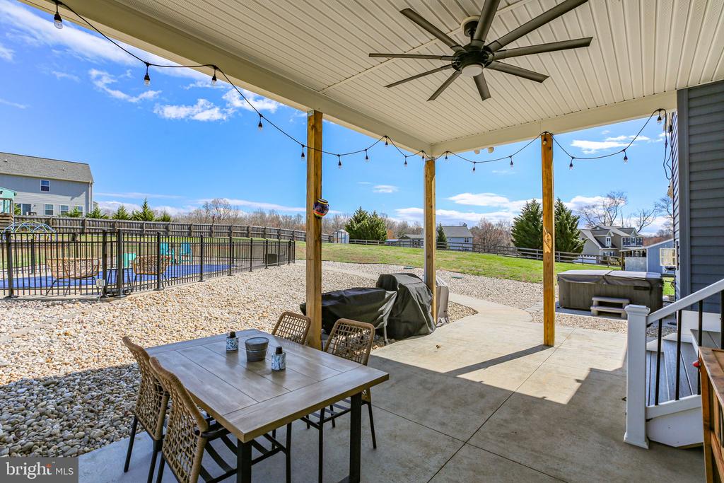 9564 BLACKBIRD LOOP, CULPEPER, Virginia 22701, 4 Bedrooms Bedrooms, ,3 BathroomsBathrooms,Residential,9564 BLACKBIRD LOOP,VACU2012940 MLS # VACU2012940