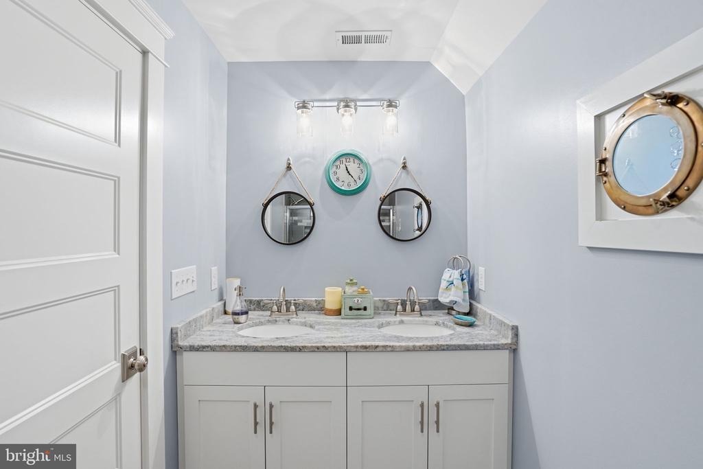 6207 RUTH LN, MINERAL, Virginia 23117, 3 Bedrooms Bedrooms, ,3 BathroomsBathrooms,Residential,6207 RUTH LN,VASP2040324 MLS # VASP2040324