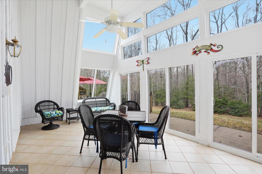 12 RIVER BLUFFS DR, FREDERICKSBURG, Virginia 22407, 4 Bedrooms Bedrooms, ,2 BathroomsBathrooms,Residential,12 RIVER BLUFFS DR,VASP2040122 MLS # VASP2040122 12 RIVER BLUFFS DR, FREDERICKSBURG, Virginia 22407, 4 Bedrooms Bedrooms, ,2 BathroomsBathrooms,Residential,12 RIVER BLUFFS DR,VASP2040122 MLS # VASP2040122