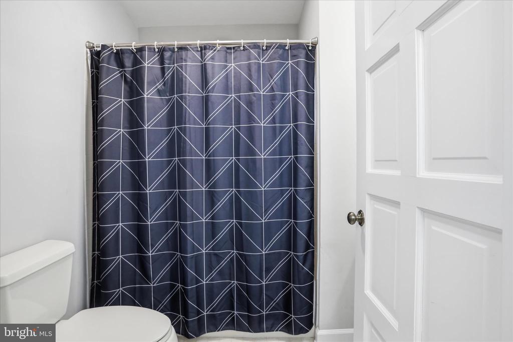 12 RIVER BLUFFS DR, FREDERICKSBURG, Virginia 22407, 4 Bedrooms Bedrooms, ,2 BathroomsBathrooms,Residential,12 RIVER BLUFFS DR,VASP2040122 MLS # VASP2040122 12 RIVER BLUFFS DR, FREDERICKSBURG, Virginia 22407, 4 Bedrooms Bedrooms, ,2 BathroomsBathrooms,Residential,12 RIVER BLUFFS DR,VASP2040122 MLS # VASP2040122