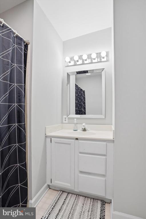 12 RIVER BLUFFS DR, FREDERICKSBURG, Virginia 22407, 4 Bedrooms Bedrooms, ,2 BathroomsBathrooms,Residential,12 RIVER BLUFFS DR,VASP2040122 MLS # VASP2040122 12 RIVER BLUFFS DR, FREDERICKSBURG, Virginia 22407, 4 Bedrooms Bedrooms, ,2 BathroomsBathrooms,Residential,12 RIVER BLUFFS DR,VASP2040122 MLS # VASP2040122