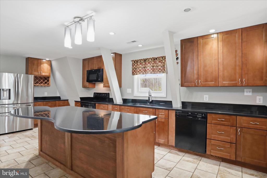 12 RIVER BLUFFS DR, FREDERICKSBURG, Virginia 22407, 4 Bedrooms Bedrooms, ,2 BathroomsBathrooms,Residential,12 RIVER BLUFFS DR,VASP2040122 MLS # VASP2040122 12 RIVER BLUFFS DR, FREDERICKSBURG, Virginia 22407, 4 Bedrooms Bedrooms, ,2 BathroomsBathrooms,Residential,12 RIVER BLUFFS DR,VASP2040122 MLS # VASP2040122