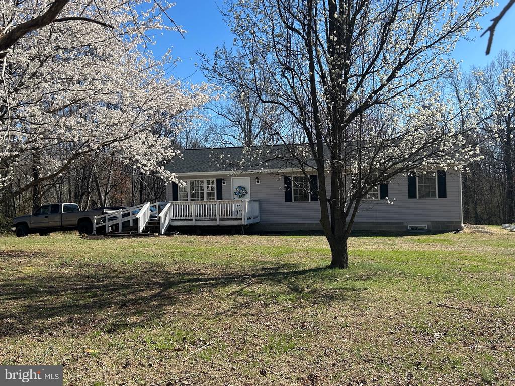 1300 CLATTERBUCK LN, AMISSVILLE, Virginia 20106, 3 Bedrooms Bedrooms, ,2 BathroomsBathrooms,Residential,1300 CLATTERBUCK LN,VACU2013082 MLS # VACU2013082