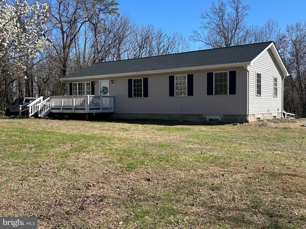 1300 CLATTERBUCK LN, AMISSVILLE, Virginia 20106, 3 Bedrooms Bedrooms, ,2 BathroomsBathrooms,Residential,1300 CLATTERBUCK LN,VACU2013082 MLS # VACU2013082