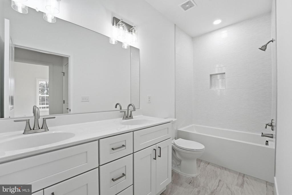 14284 YATES CROSSING, CULPEPER, Virginia 22701, 3 Bedrooms Bedrooms, ,2 BathroomsBathrooms,Residential,14284 YATES CROSSING,VACU2013096 MLS # VACU2013096