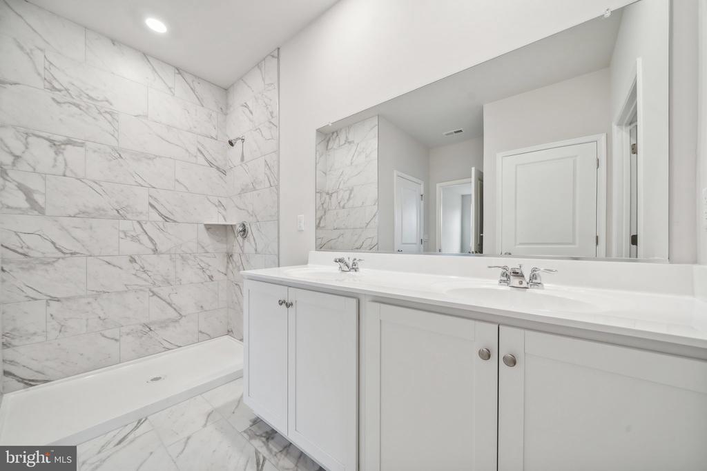 171 LIBERTY LN, KESWICK, Virginia 22947, 4 Bedrooms Bedrooms, ,2 BathroomsBathrooms,Residential,171 LIBERTY LN,VALA2009528 MLS # VALA2009528