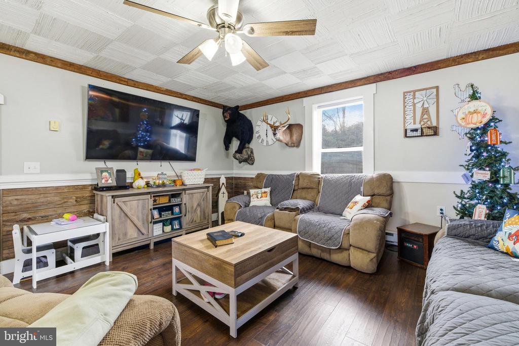 214 CHAPEL RD, STANLEY, Virginia 22851, 3 Bedrooms Bedrooms, ,1 BathroomBathrooms,Residential,214 CHAPEL RD,VAPA2006230 MLS # VAPA2006230 214 CHAPEL RD, STANLEY, Virginia 22851, 3 Bedrooms Bedrooms, ,1 BathroomBathrooms,Residential,214 CHAPEL RD,VAPA2006230 MLS # VAPA2006230