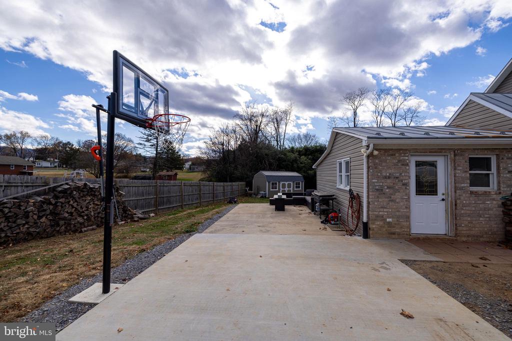 214 CHAPEL RD, STANLEY, Virginia 22851, 3 Bedrooms Bedrooms, ,1 BathroomBathrooms,Residential,214 CHAPEL RD,VAPA2006230 MLS # VAPA2006230 214 CHAPEL RD, STANLEY, Virginia 22851, 3 Bedrooms Bedrooms, ,1 BathroomBathrooms,Residential,214 CHAPEL RD,VAPA2006230 MLS # VAPA2006230