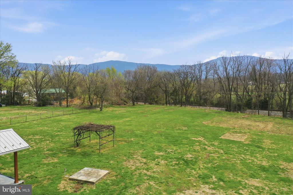 333 HONEYVILLE AVE, STANLEY, Virginia 22851, 3 Bedrooms Bedrooms, ,2 BathroomsBathrooms,Residential,333 HONEYVILLE AVE,VAPA2006196 MLS # VAPA2006196