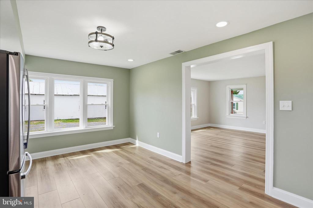 333 HONEYVILLE AVE, STANLEY, Virginia 22851, 3 Bedrooms Bedrooms, ,2 BathroomsBathrooms,Residential,333 HONEYVILLE AVE,VAPA2006196 MLS # VAPA2006196