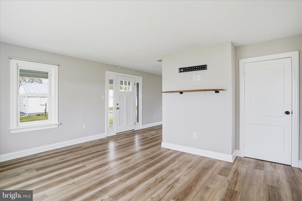 333 HONEYVILLE AVE, STANLEY, Virginia 22851, 3 Bedrooms Bedrooms, ,2 BathroomsBathrooms,Residential,333 HONEYVILLE AVE,VAPA2006196 MLS # VAPA2006196