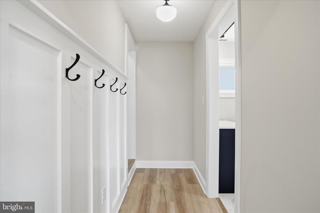 333 HONEYVILLE AVE, STANLEY, Virginia 22851, 3 Bedrooms Bedrooms, ,2 BathroomsBathrooms,Residential,333 HONEYVILLE AVE,VAPA2006196 MLS # VAPA2006196