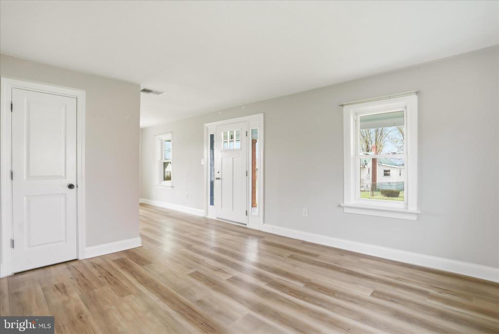 333 HONEYVILLE AVE, STANLEY, Virginia 22851, 3 Bedrooms Bedrooms, ,2 BathroomsBathrooms,Residential,333 HONEYVILLE AVE,VAPA2006196 MLS # VAPA2006196