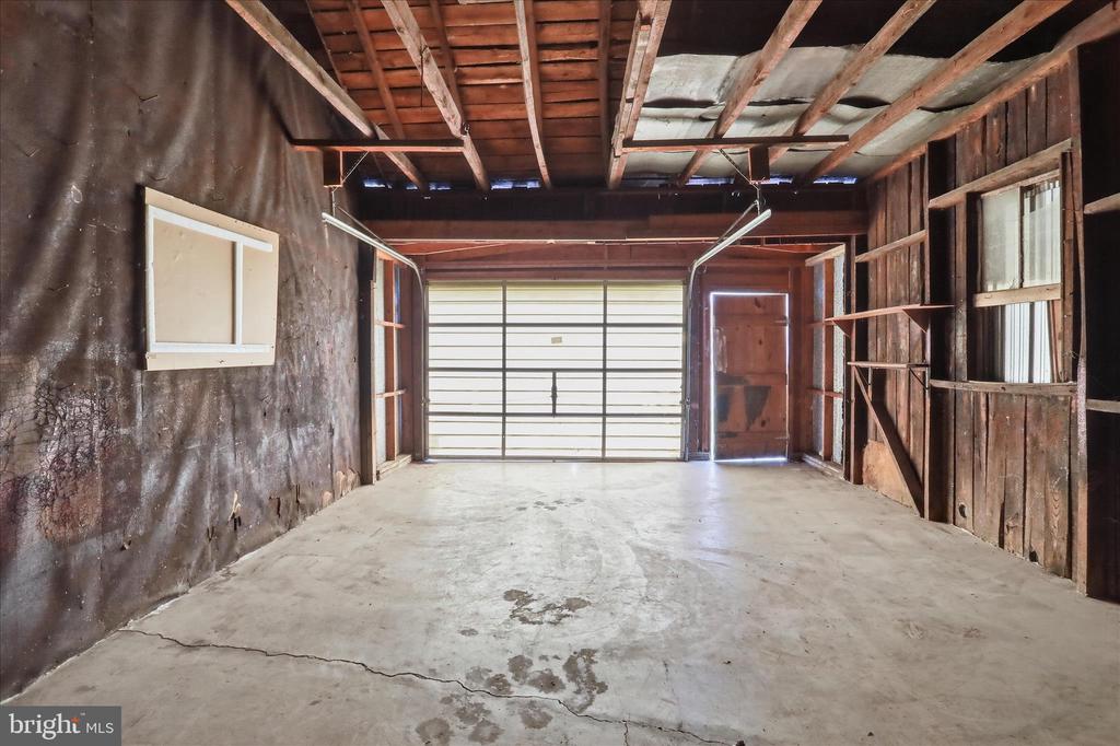 333 HONEYVILLE AVE, STANLEY, Virginia 22851, 3 Bedrooms Bedrooms, ,2 BathroomsBathrooms,Residential,333 HONEYVILLE AVE,VAPA2006196 MLS # VAPA2006196