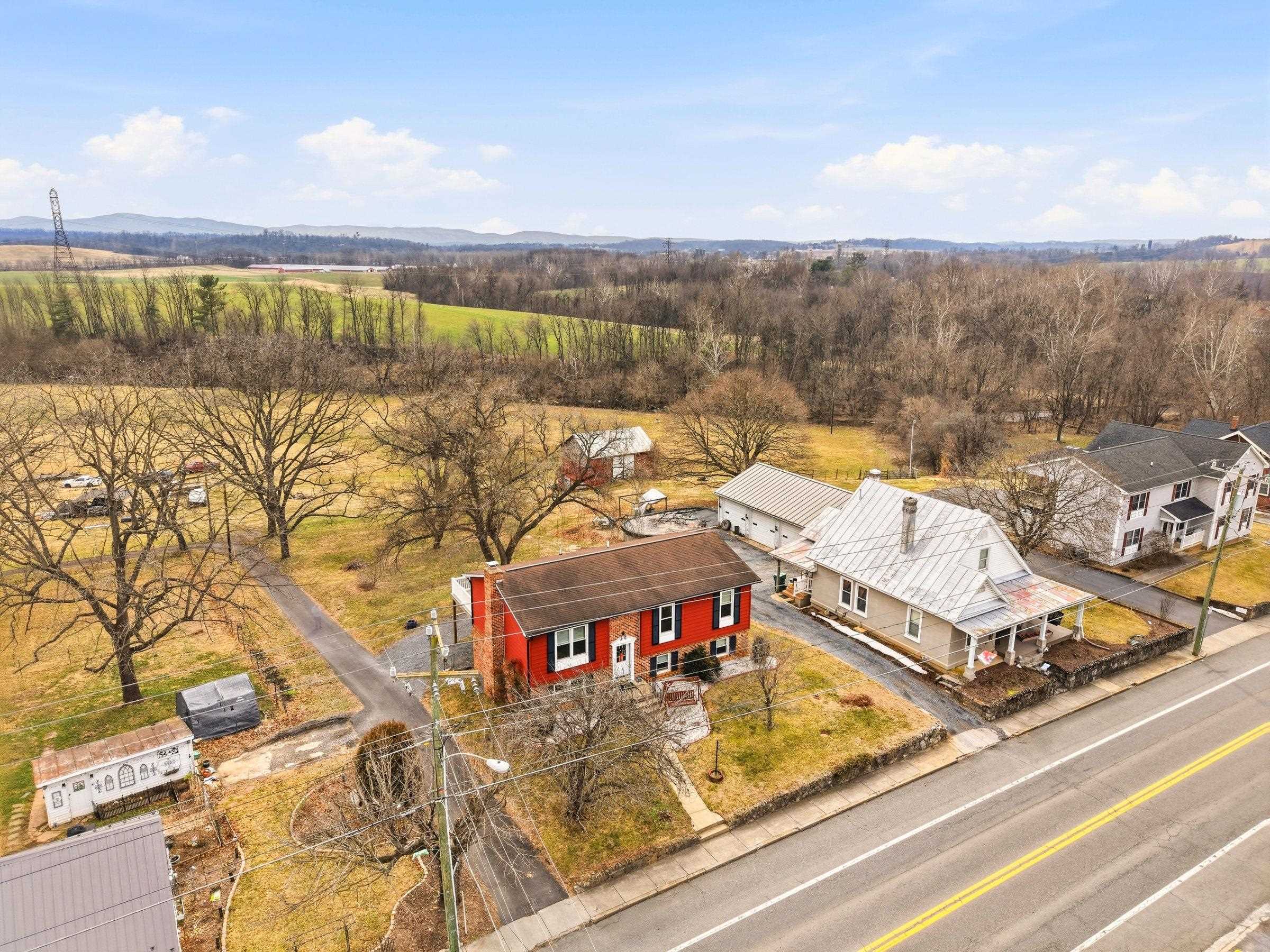 522 S MAIN ST, MOUNT CRAWFORD, Virginia 22841, 4 Bedrooms Bedrooms, ,3 BathroomsBathrooms,Residential,522 S MAIN ST,674332 MLS # 674332