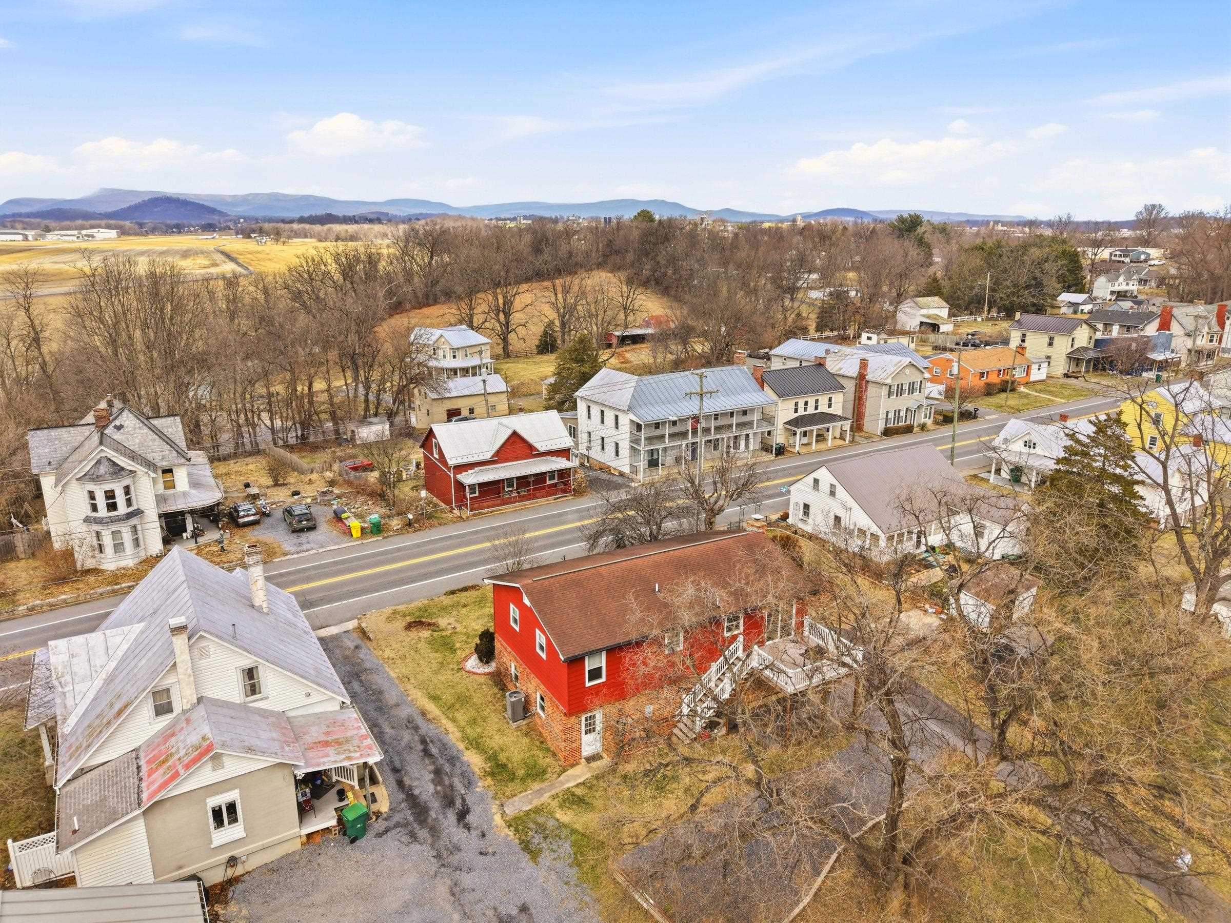 522 S MAIN ST, MOUNT CRAWFORD, Virginia 22841, 4 Bedrooms Bedrooms, ,3 BathroomsBathrooms,Residential,522 S MAIN ST,674332 MLS # 674332