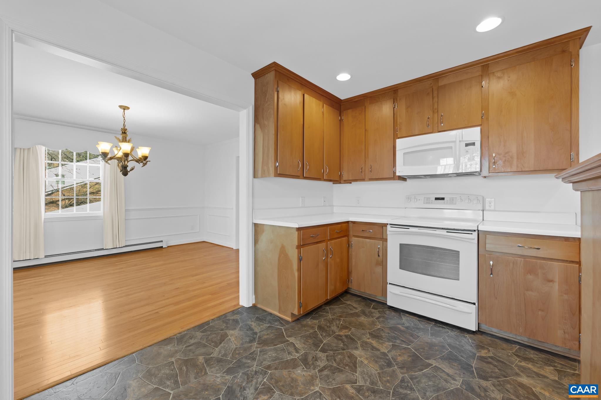 2513 HILLWOOD PL, CHARLOTTESVILLE, Virginia 22901, 4 Bedrooms Bedrooms, ,2 BathroomsBathrooms,Residential,2513 HILLWOOD PL,674662 MLS # 674662 2513 HILLWOOD PL, CHARLOTTESVILLE, Virginia 22901, 4 Bedrooms Bedrooms, ,2 BathroomsBathrooms,Residential,2513 HILLWOOD PL,674662 MLS # 674662