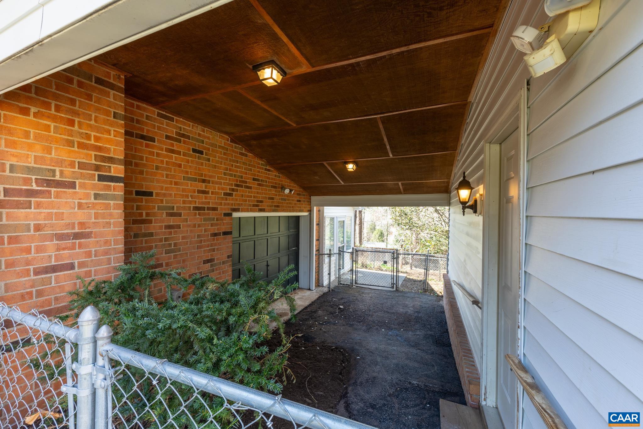 2513 HILLWOOD PL, CHARLOTTESVILLE, Virginia 22901, 4 Bedrooms Bedrooms, ,2 BathroomsBathrooms,Residential,2513 HILLWOOD PL,674662 MLS # 674662 2513 HILLWOOD PL, CHARLOTTESVILLE, Virginia 22901, 4 Bedrooms Bedrooms, ,2 BathroomsBathrooms,Residential,2513 HILLWOOD PL,674662 MLS # 674662