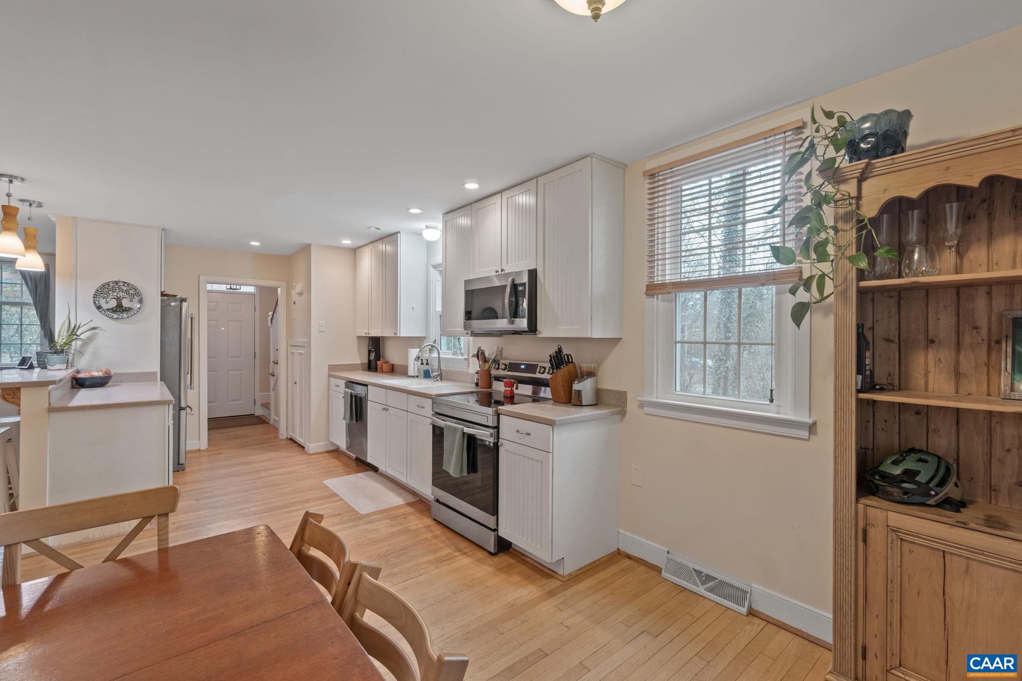 1721 SOLOMON RD, CHARLOTTESVILLE, Virginia 22901, 3 Bedrooms Bedrooms, ,2 BathroomsBathrooms,Residential,1721 SOLOMON RD,674716 MLS # 674716 1721 SOLOMON RD, CHARLOTTESVILLE, Virginia 22901, 3 Bedrooms Bedrooms, ,2 BathroomsBathrooms,Residential,1721 SOLOMON RD,674716 MLS # 674716