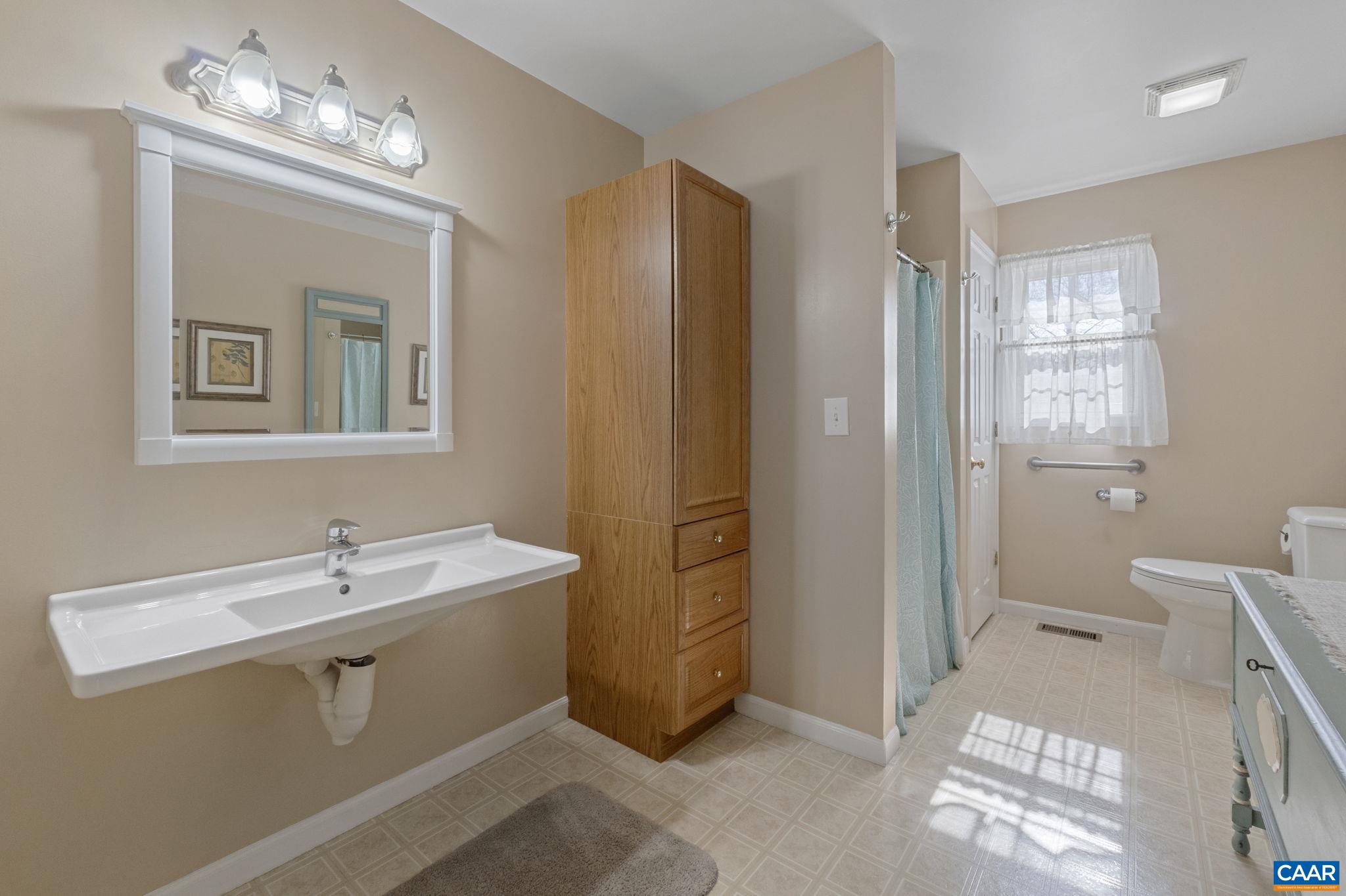 70 RIVERSIDE DR, PALMYRA, Virginia 22963, 3 Bedrooms Bedrooms, ,2 BathroomsBathrooms,Residential,70 RIVERSIDE DR,674748 MLS # 674748 70 RIVERSIDE DR, PALMYRA, Virginia 22963, 3 Bedrooms Bedrooms, ,2 BathroomsBathrooms,Residential,70 RIVERSIDE DR,674748 MLS # 674748