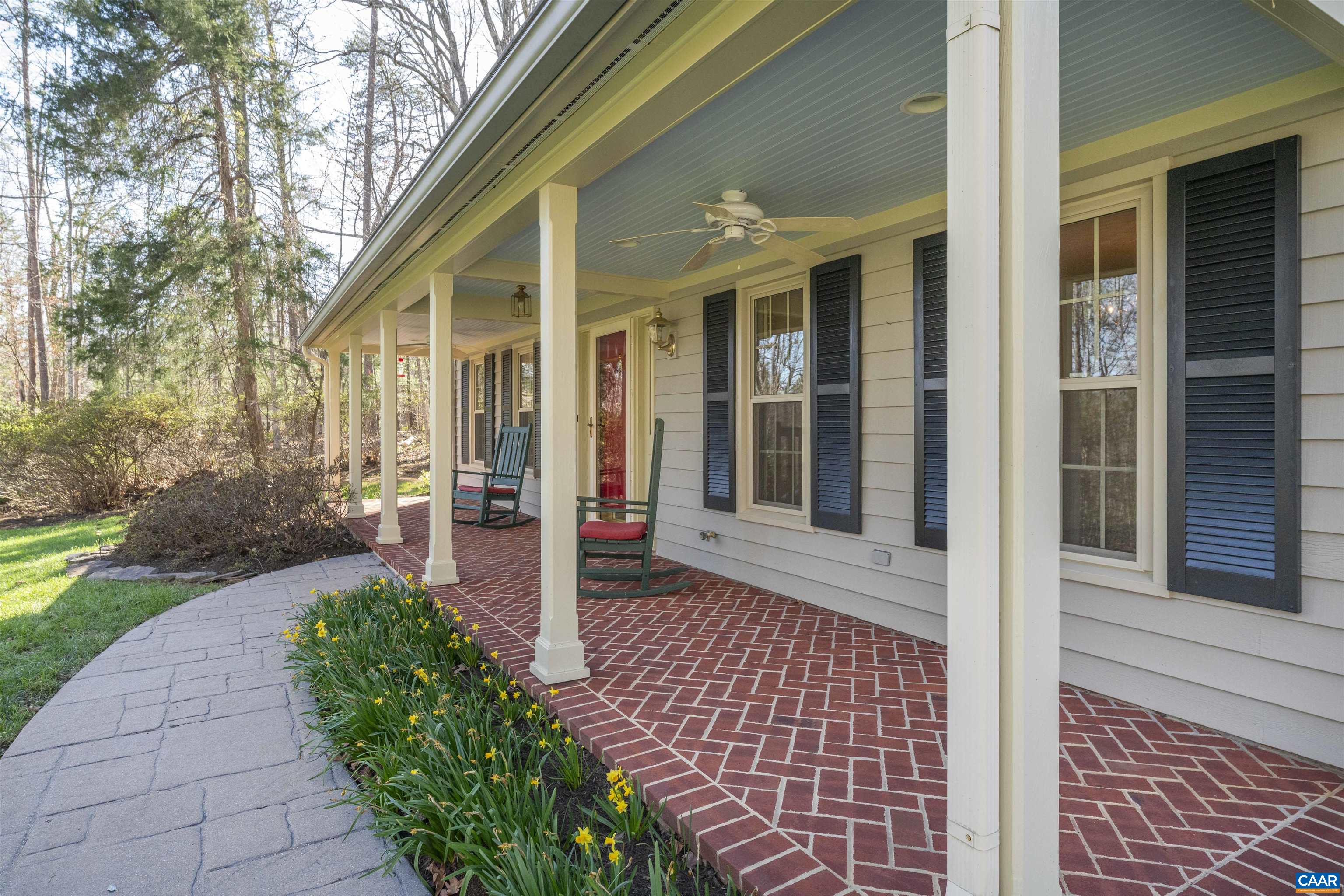 welcomes you welcomes you