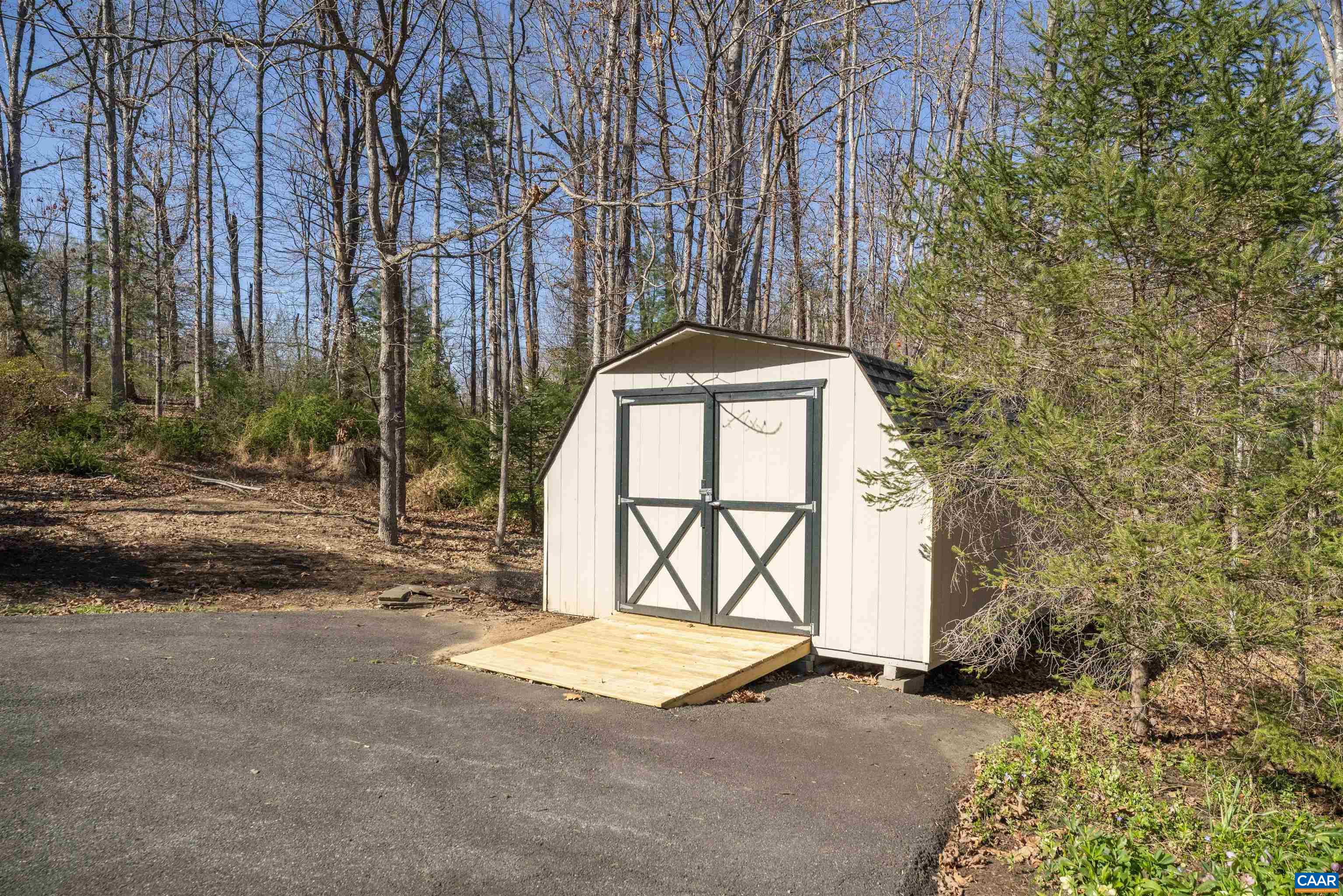 recently re-roofed, painted and ramp added recently re-roofed, painted and ramp added