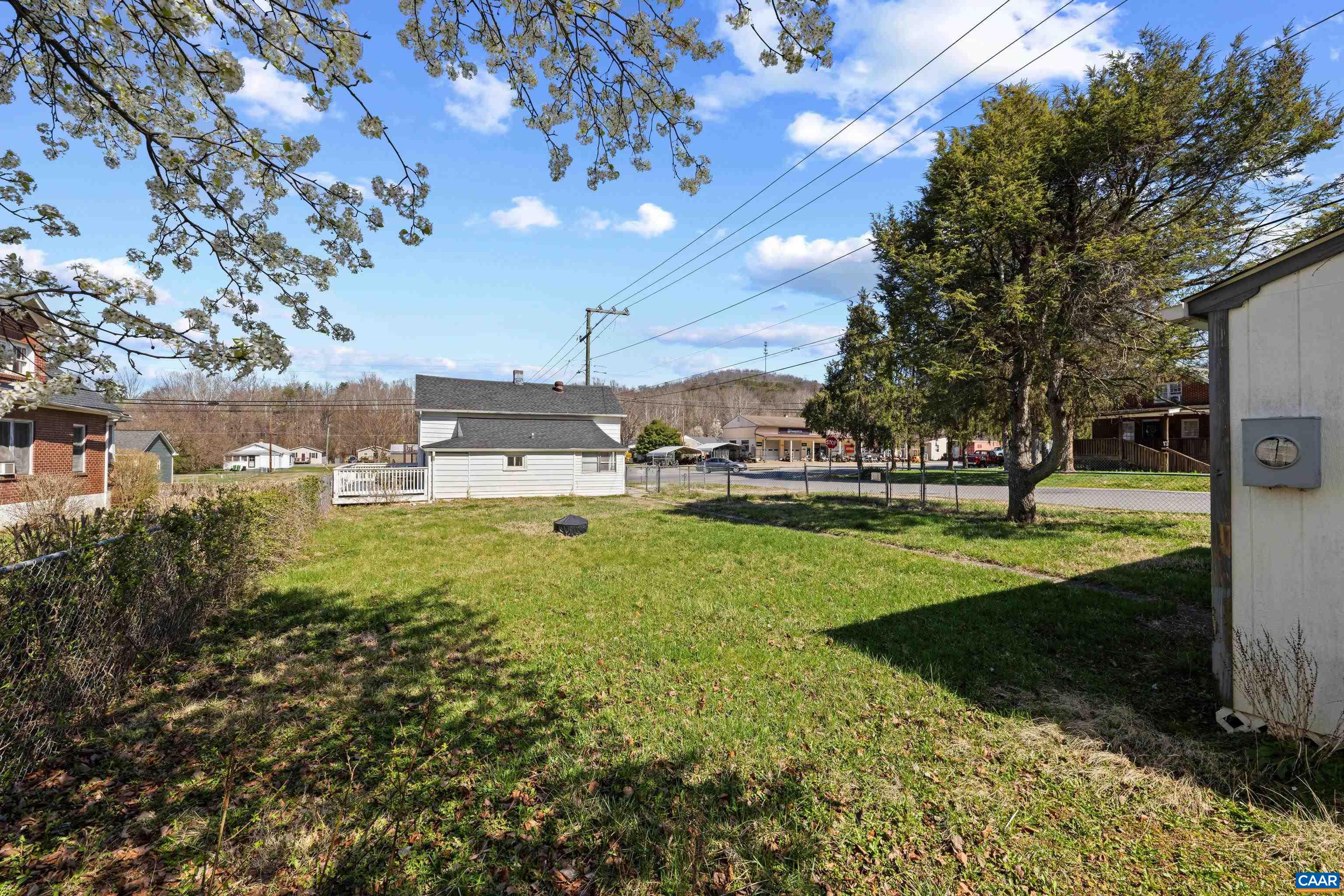 276 E 29TH ST, BUENA VISTA, Virginia 24416, 3 Bedrooms Bedrooms, ,1 BathroomBathrooms,Residential,276 E 29TH ST,674853 MLS # 674853