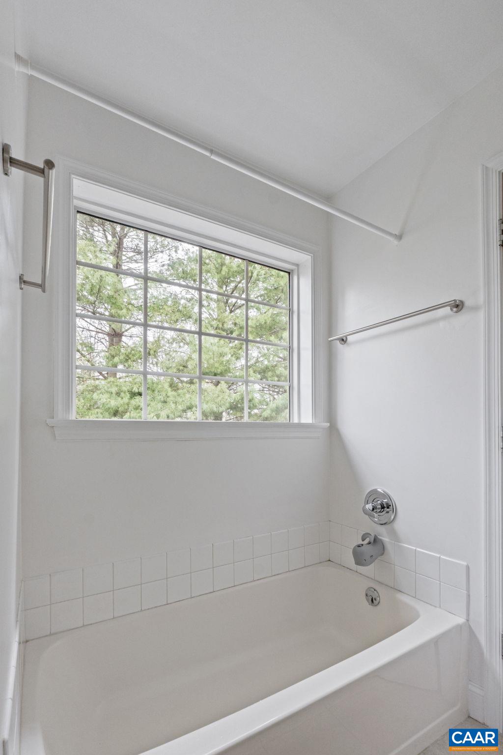 1095 AUTUMN HILL CT, CROZET, Virginia 22932, 3 Bedrooms Bedrooms, ,2 BathroomsBathrooms,Residential,1095 AUTUMN HILL CT,674896 MLS # 674896