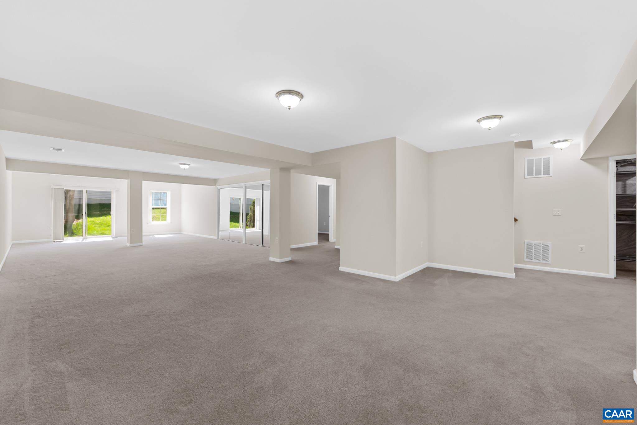 Hobbies, entertaining... so many possibilities in this space Hobbies, entertaining... so many possibilities in this space