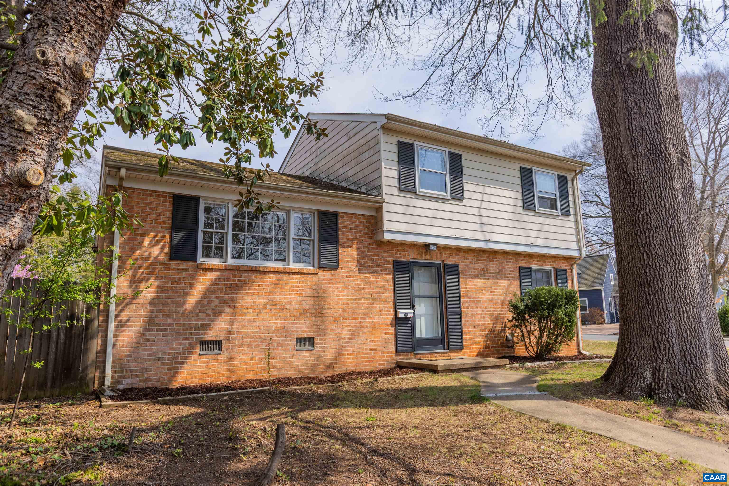 1213 CUTLER LN, CHARLOTTESVILLE, Virginia 22901, 3 Bedrooms Bedrooms, ,2 BathroomsBathrooms,Residential,1213 CUTLER LN,674971 MLS # 674971 1213 CUTLER LN, CHARLOTTESVILLE, Virginia 22901, 3 Bedrooms Bedrooms, ,2 BathroomsBathrooms,Residential,1213 CUTLER LN,674971 MLS # 674971