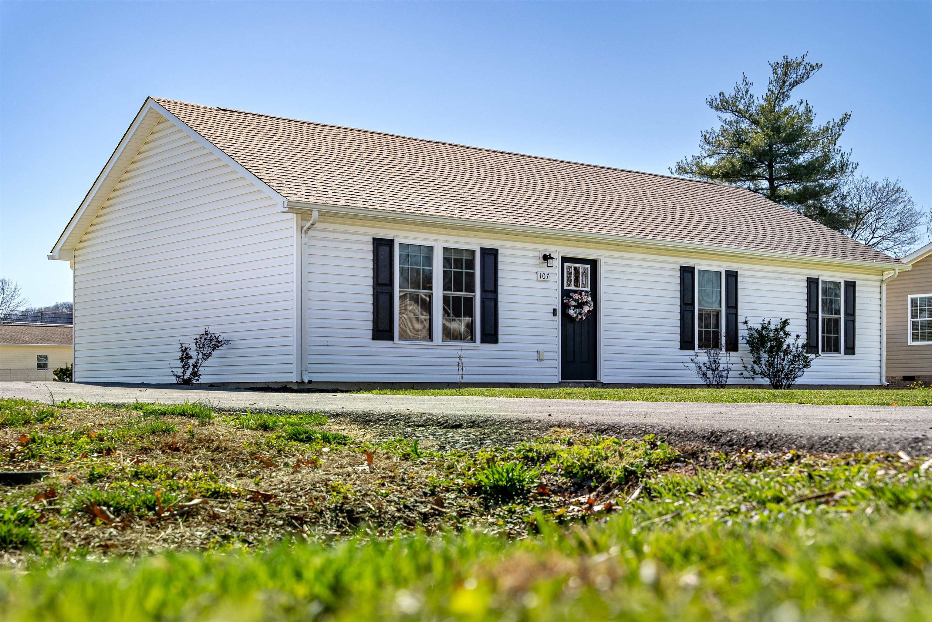 107 8TH ST, GROTTOES, Virginia 24441, 3 Bedrooms Bedrooms, ,2 BathroomsBathrooms,Residential,107 8TH ST,674974 MLS # 674974 107 8TH ST, GROTTOES, Virginia 24441, 3 Bedrooms Bedrooms, ,2 BathroomsBathrooms,Residential,107 8TH ST,674974 MLS # 674974