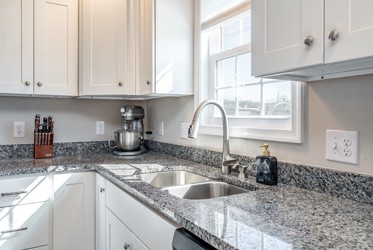 107 8TH ST, GROTTOES, Virginia 24441, 3 Bedrooms Bedrooms, ,2 BathroomsBathrooms,Residential,107 8TH ST,674974 MLS # 674974 107 8TH ST, GROTTOES, Virginia 24441, 3 Bedrooms Bedrooms, ,2 BathroomsBathrooms,Residential,107 8TH ST,674974 MLS # 674974