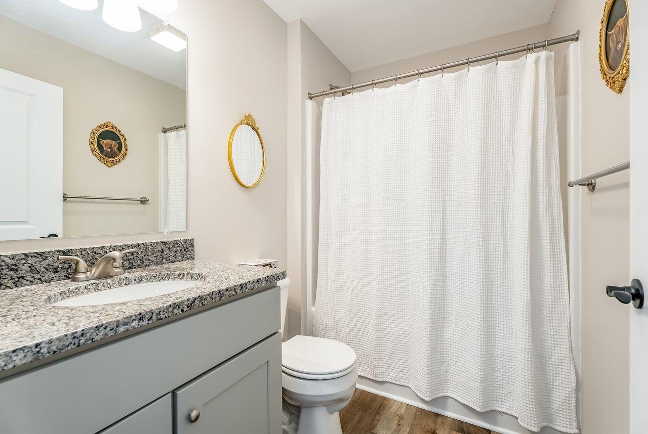 107 8TH ST, GROTTOES, Virginia 24441, 3 Bedrooms Bedrooms, ,2 BathroomsBathrooms,Residential,107 8TH ST,674974 MLS # 674974 107 8TH ST, GROTTOES, Virginia 24441, 3 Bedrooms Bedrooms, ,2 BathroomsBathrooms,Residential,107 8TH ST,674974 MLS # 674974