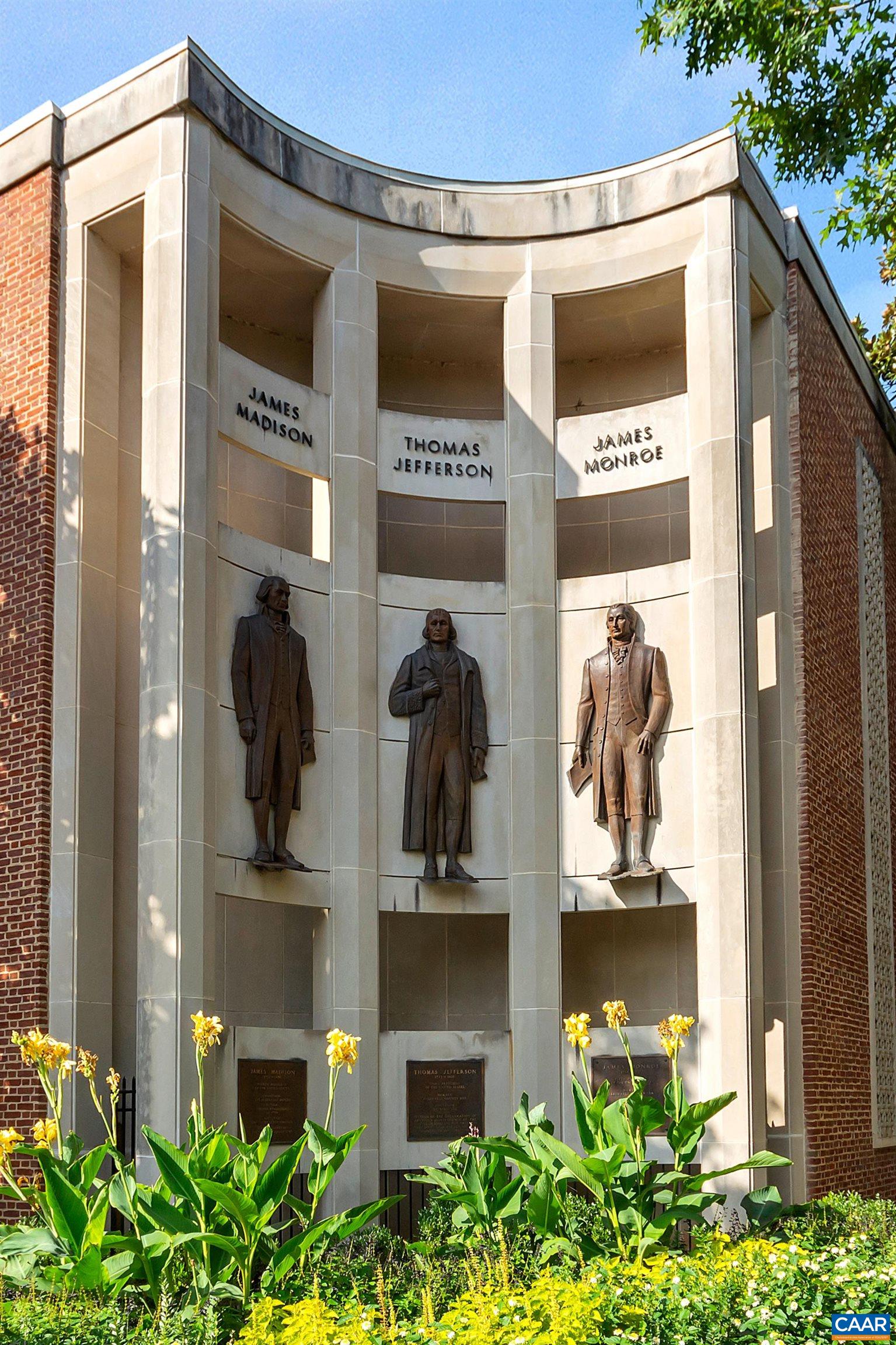 106 BRANDYWINE CT, CHARLOTTESVILLE, Virginia 22901, 3 Bedrooms Bedrooms, ,2 BathroomsBathrooms,Residential,106 BRANDYWINE CT,674976 MLS # 674976