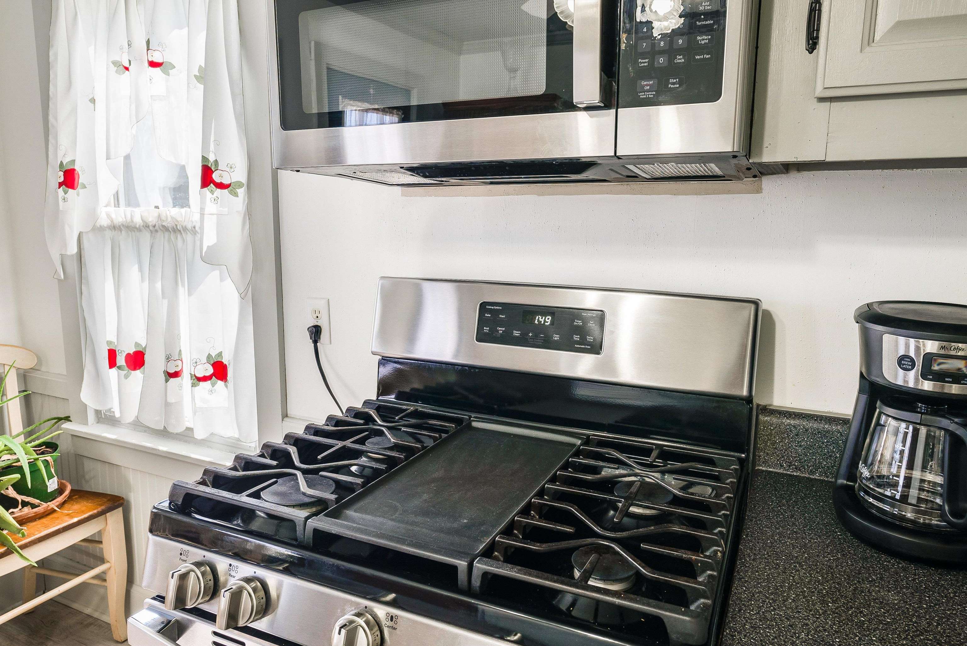 160 HONEYSUCKLE LN, STANLEY, Virginia 22851, 3 Bedrooms Bedrooms, ,1 BathroomBathrooms,Residential,160 HONEYSUCKLE LN,674982 MLS # 674982