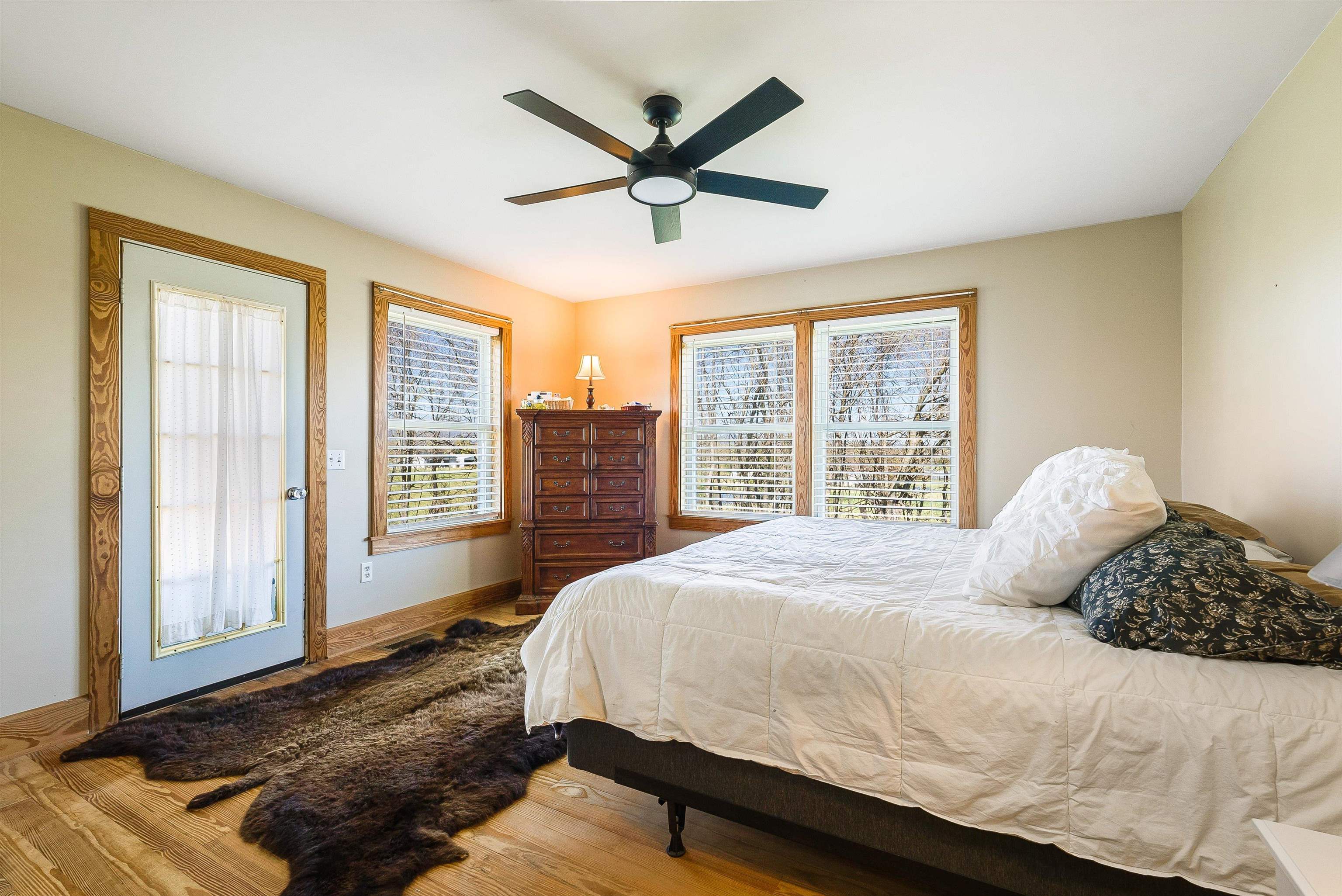 160 HONEYSUCKLE LN, STANLEY, Virginia 22851, 3 Bedrooms Bedrooms, ,1 BathroomBathrooms,Residential,160 HONEYSUCKLE LN,674982 MLS # 674982