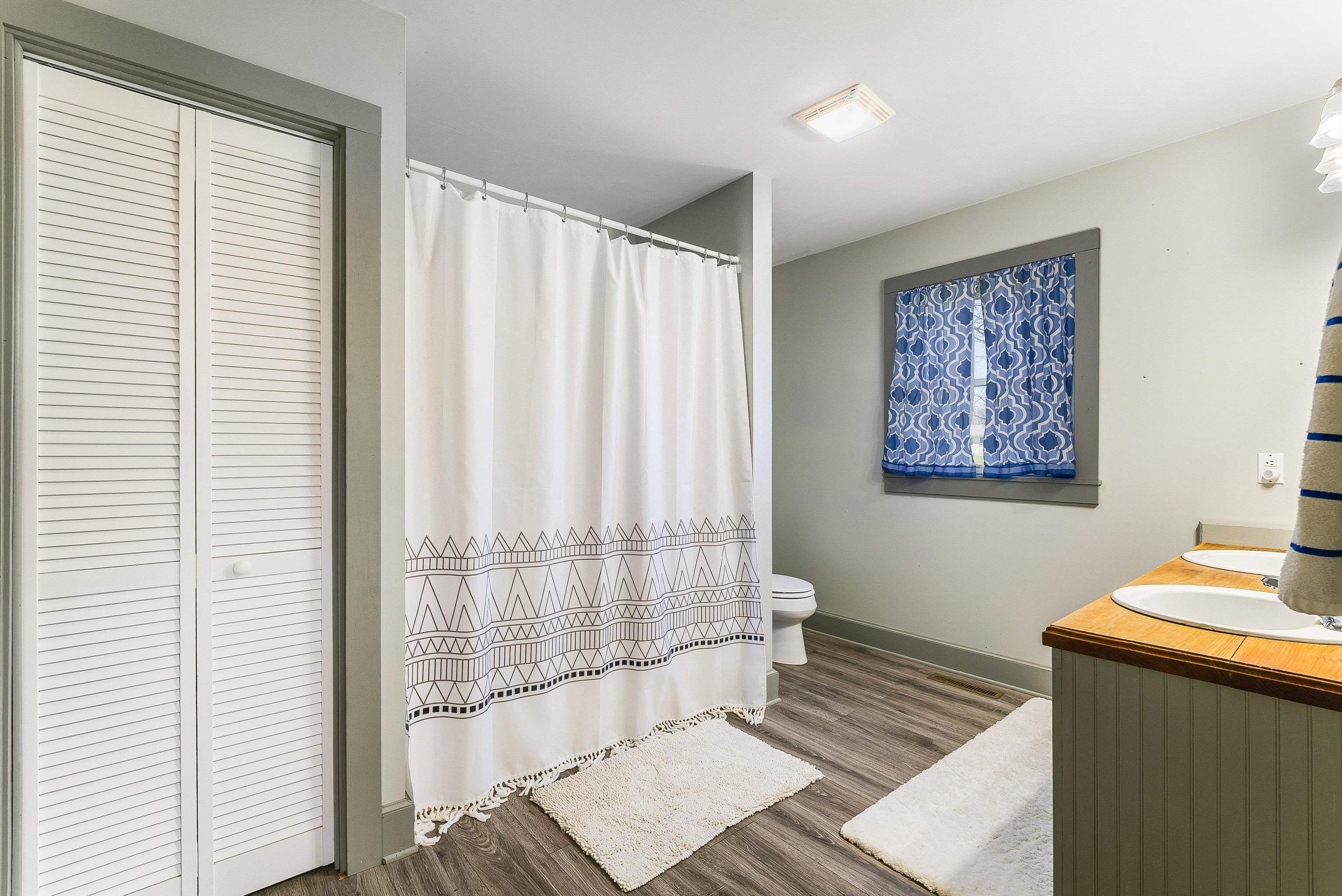 160 HONEYSUCKLE LN, STANLEY, Virginia 22851, 3 Bedrooms Bedrooms, ,1 BathroomBathrooms,Residential,160 HONEYSUCKLE LN,674982 MLS # 674982