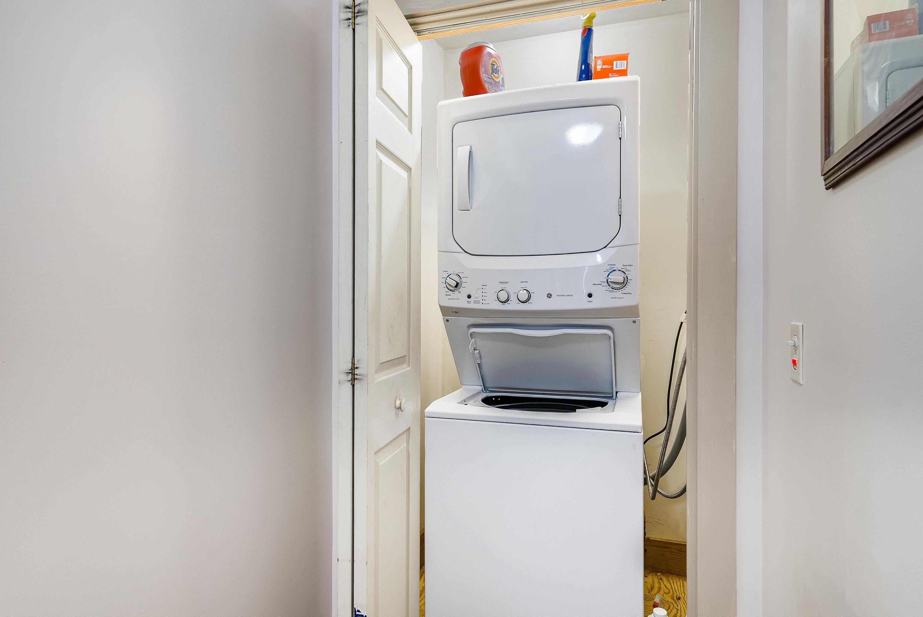 160 HONEYSUCKLE LN, STANLEY, Virginia 22851, 3 Bedrooms Bedrooms, ,1 BathroomBathrooms,Residential,160 HONEYSUCKLE LN,674982 MLS # 674982