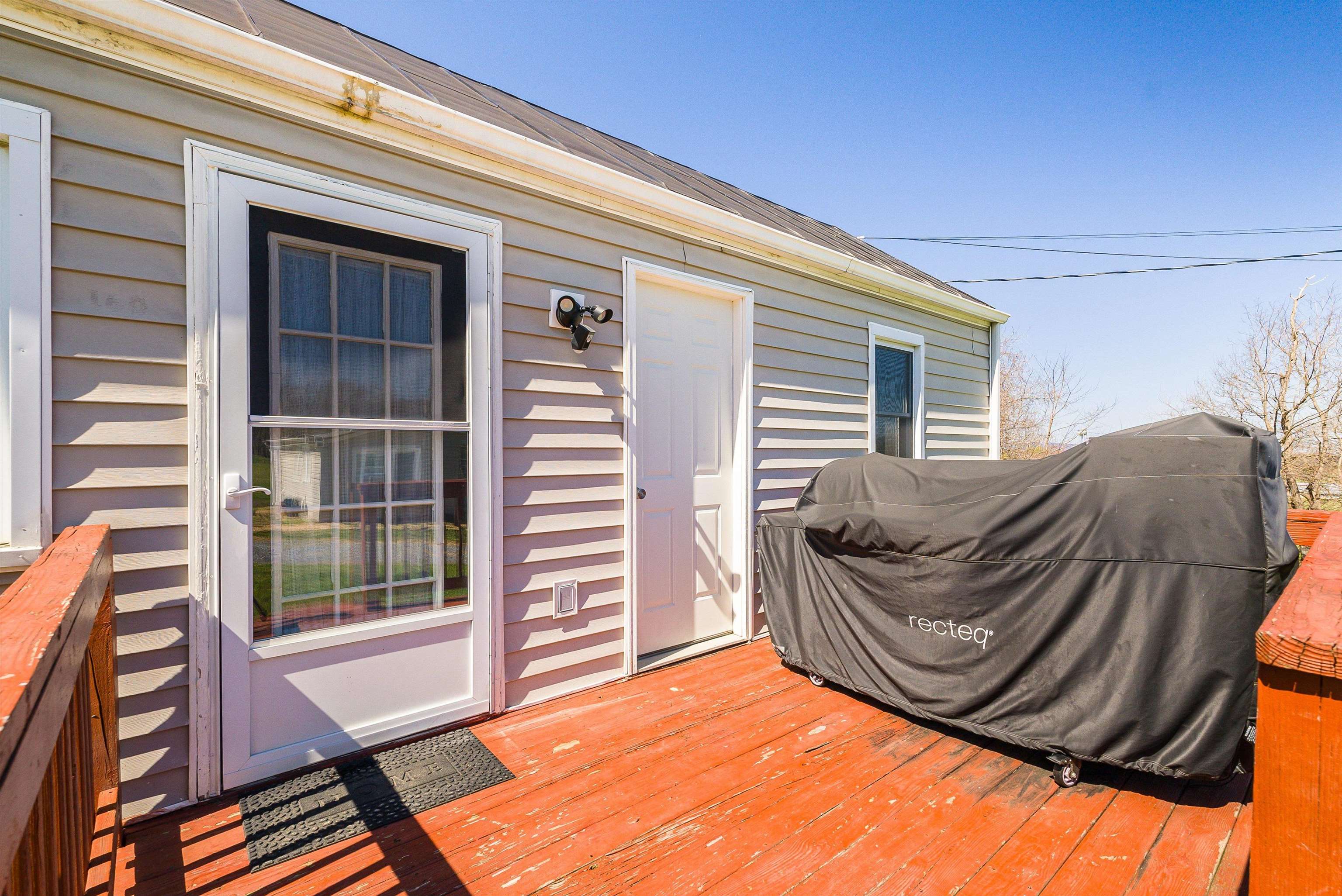 160 HONEYSUCKLE LN, STANLEY, Virginia 22851, 3 Bedrooms Bedrooms, ,1 BathroomBathrooms,Residential,160 HONEYSUCKLE LN,674982 MLS # 674982