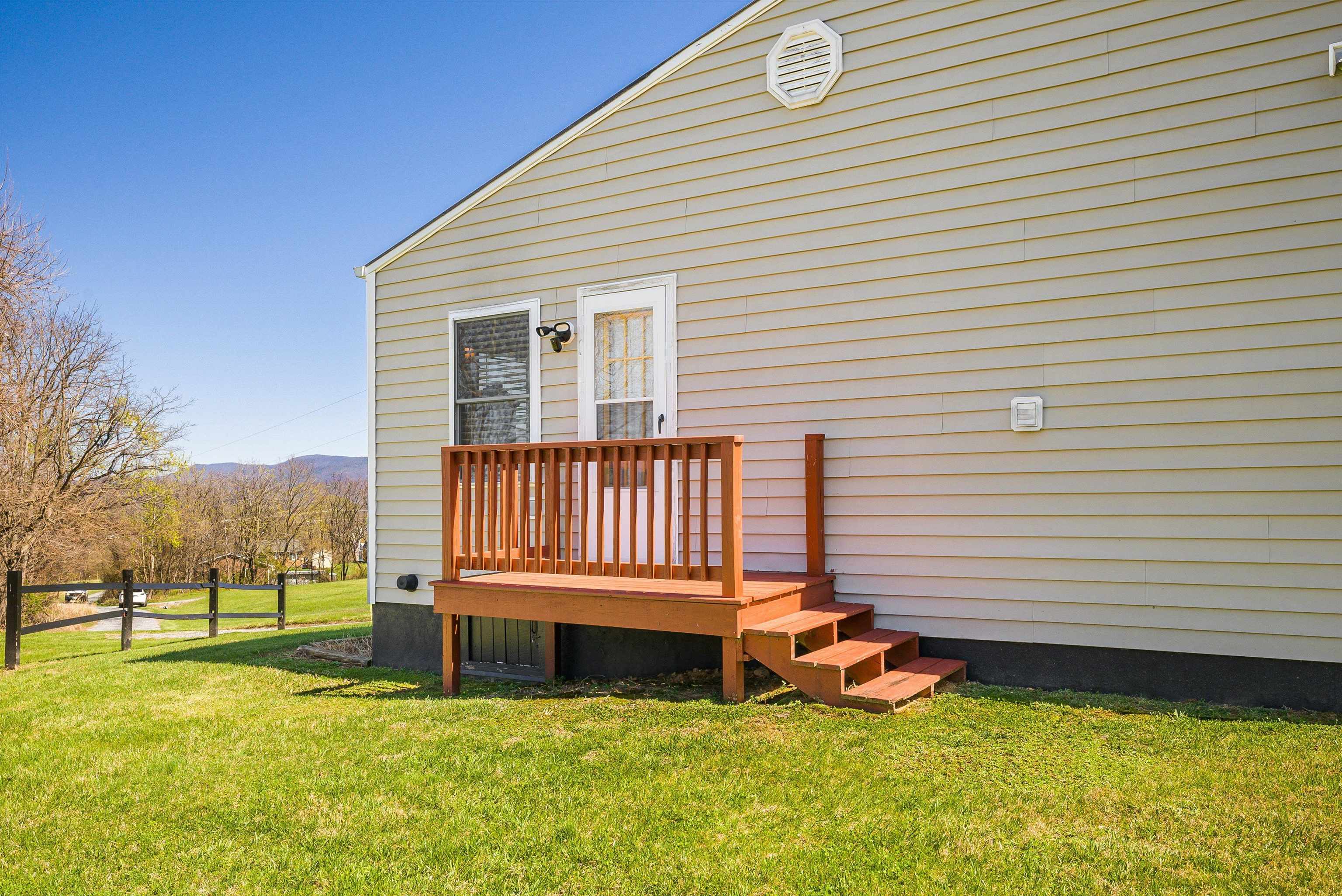 160 HONEYSUCKLE LN, STANLEY, Virginia 22851, 3 Bedrooms Bedrooms, ,1 BathroomBathrooms,Residential,160 HONEYSUCKLE LN,674982 MLS # 674982