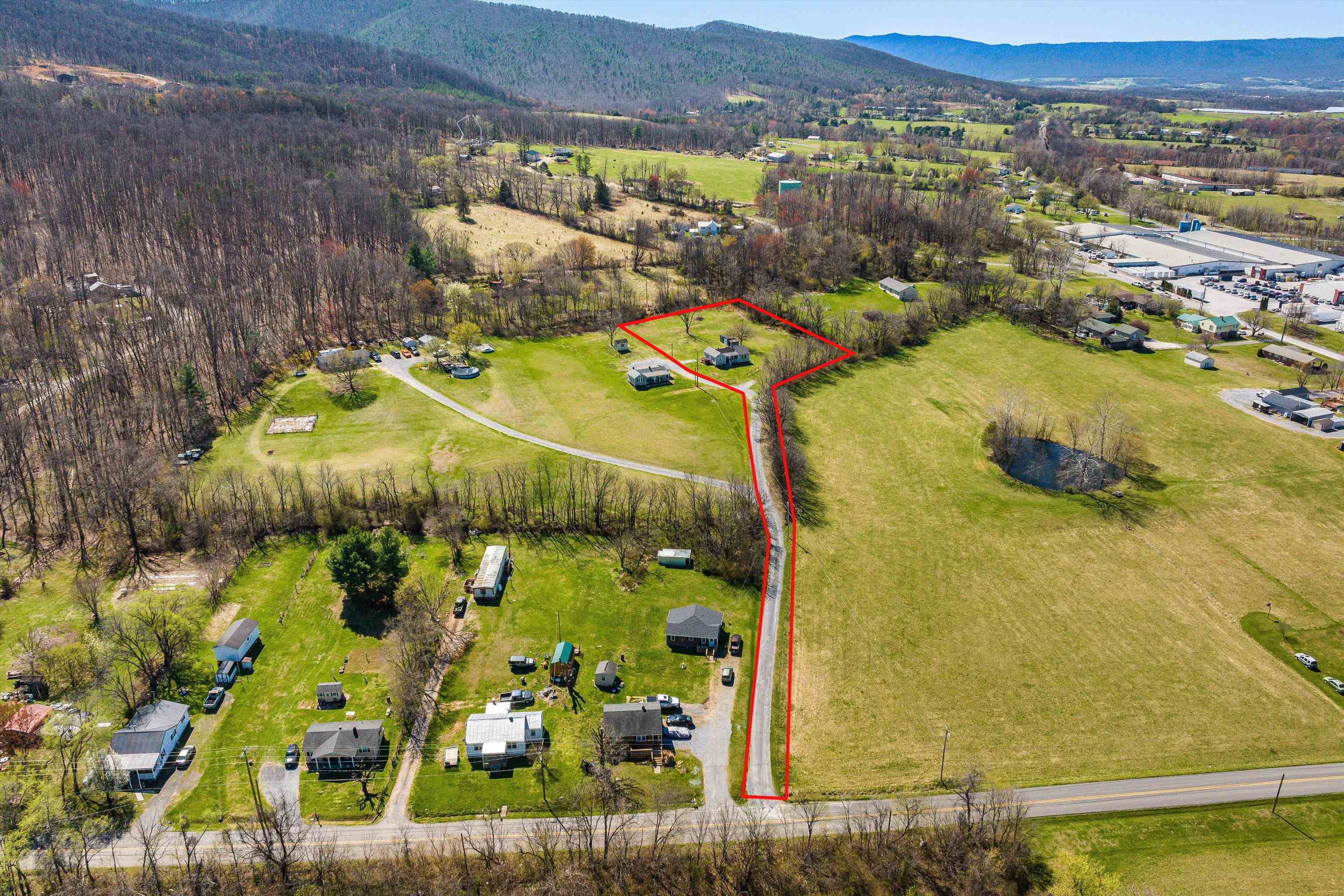 160 HONEYSUCKLE LN, STANLEY, Virginia 22851, 3 Bedrooms Bedrooms, ,1 BathroomBathrooms,Residential,160 HONEYSUCKLE LN,674982 MLS # 674982