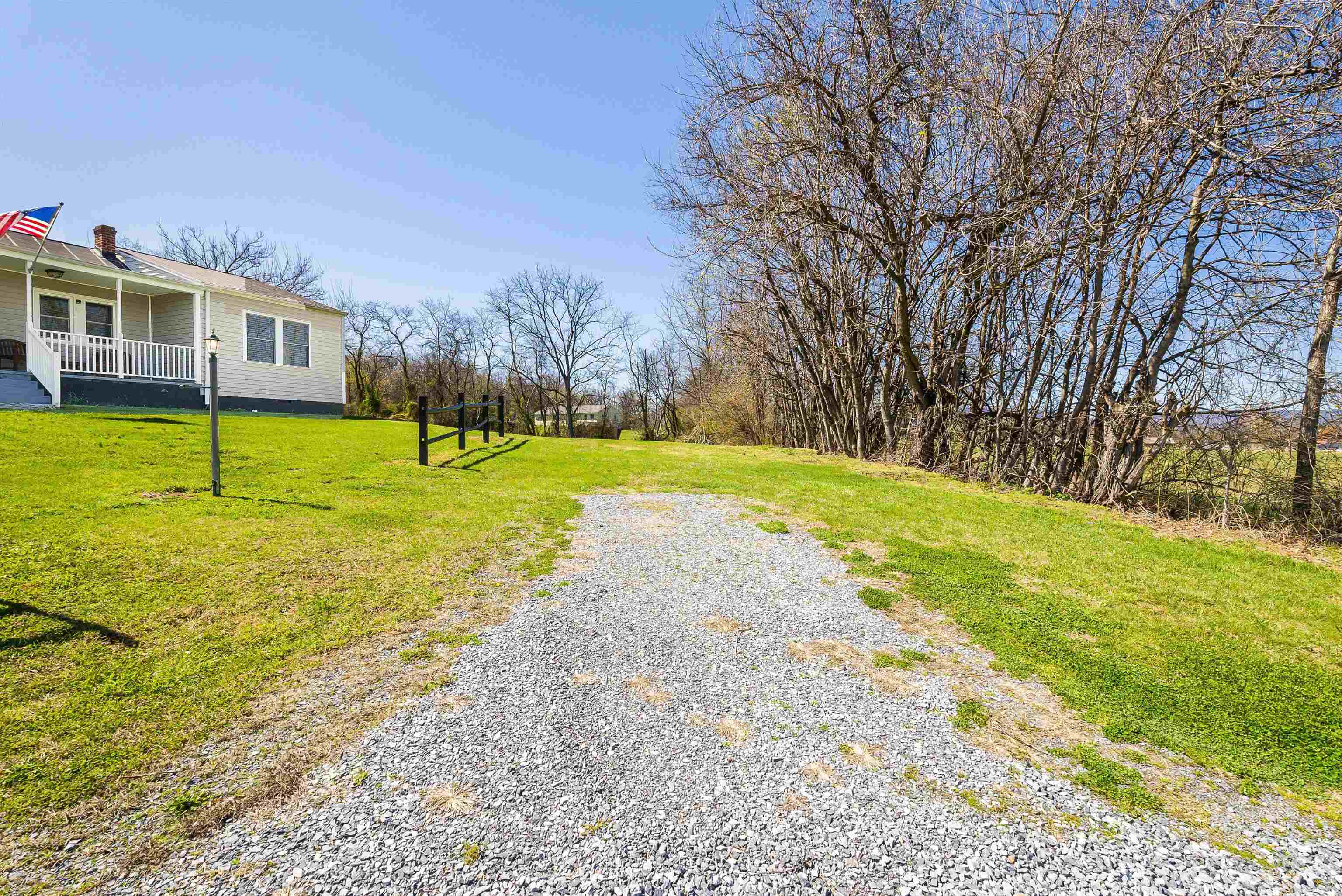 160 HONEYSUCKLE LN, STANLEY, Virginia 22851, 3 Bedrooms Bedrooms, ,1 BathroomBathrooms,Residential,160 HONEYSUCKLE LN,674982 MLS # 674982