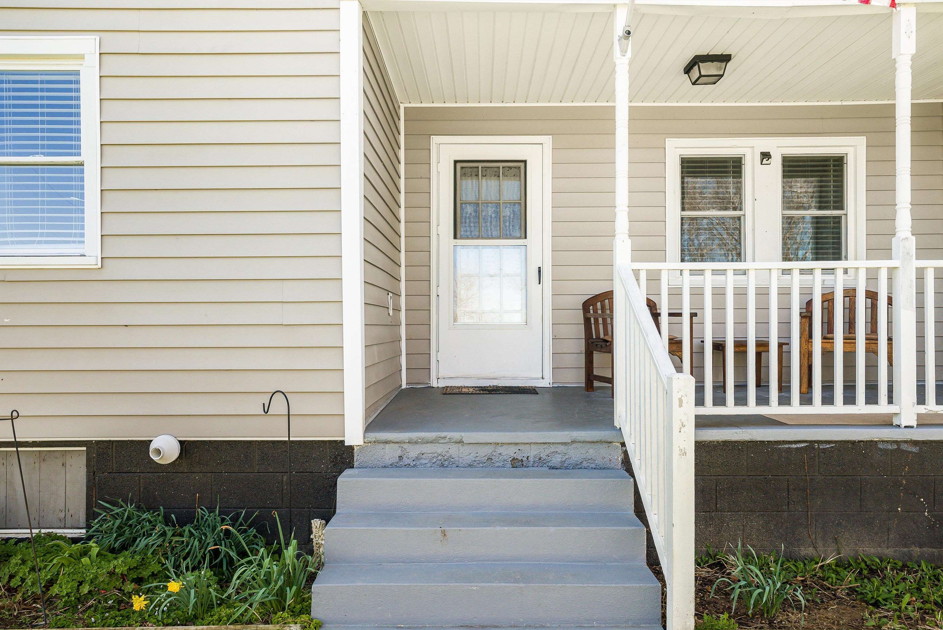 160 HONEYSUCKLE LN, STANLEY, Virginia 22851, 3 Bedrooms Bedrooms, ,1 BathroomBathrooms,Residential,160 HONEYSUCKLE LN,674982 MLS # 674982