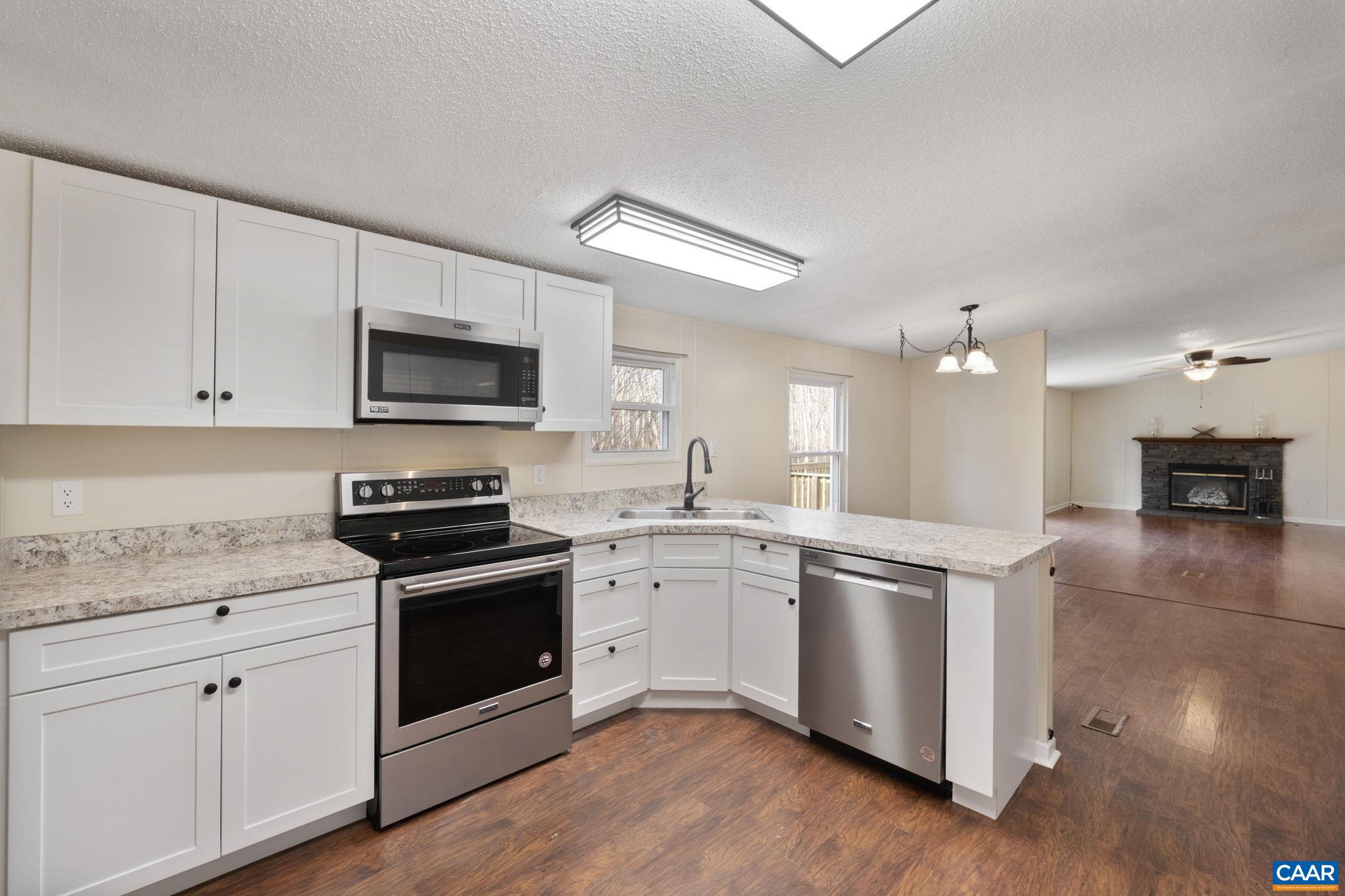 11527 S CONSTITUTION RTE, SCOTTSVILLE, Virginia 24590, 3 Bedrooms Bedrooms, ,2 BathroomsBathrooms,Residential,11527 S CONSTITUTION RTE,674984 MLS # 674984