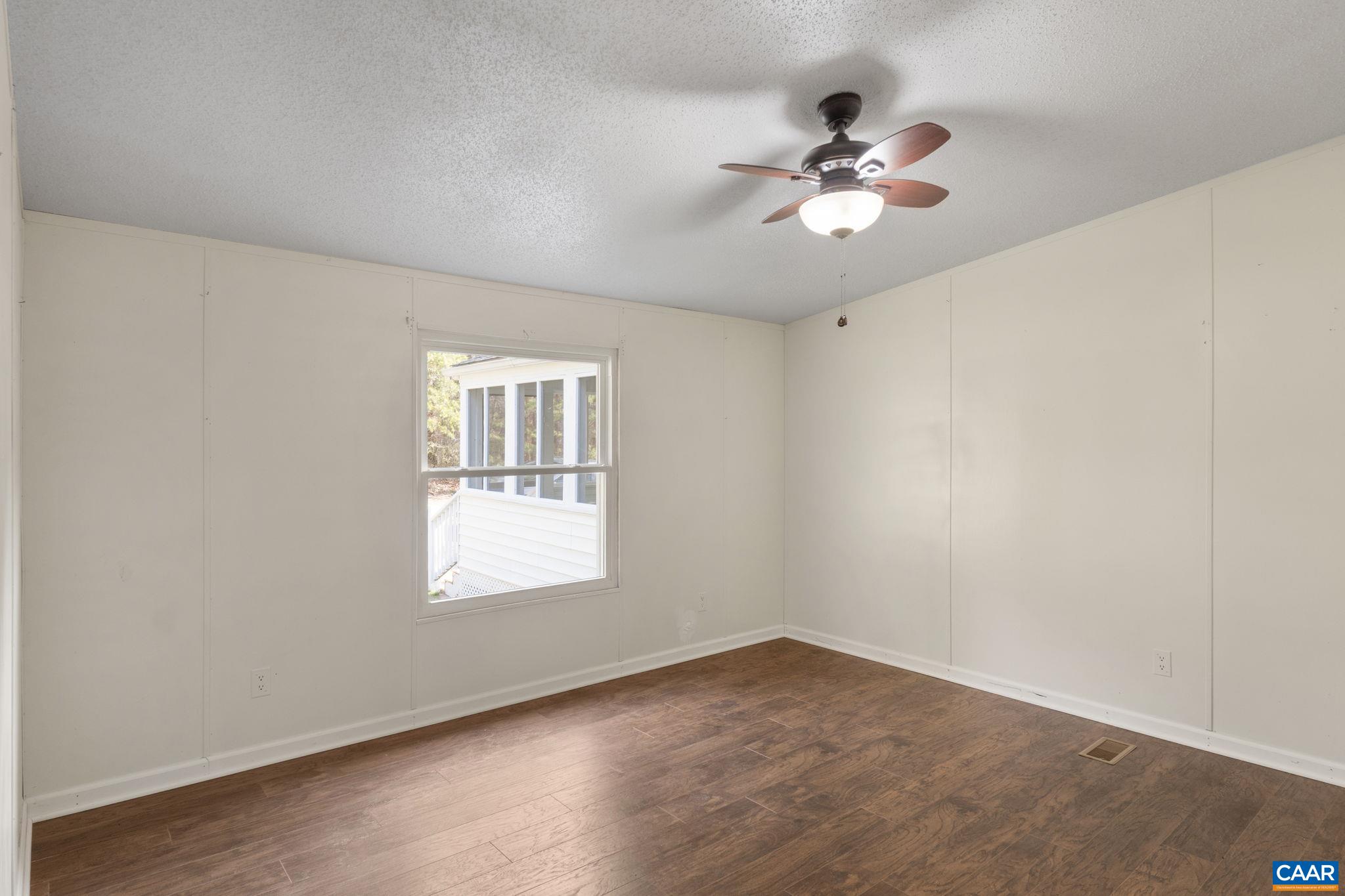 11527 S CONSTITUTION RTE, SCOTTSVILLE, Virginia 24590, 3 Bedrooms Bedrooms, ,2 BathroomsBathrooms,Residential,11527 S CONSTITUTION RTE,674984 MLS # 674984