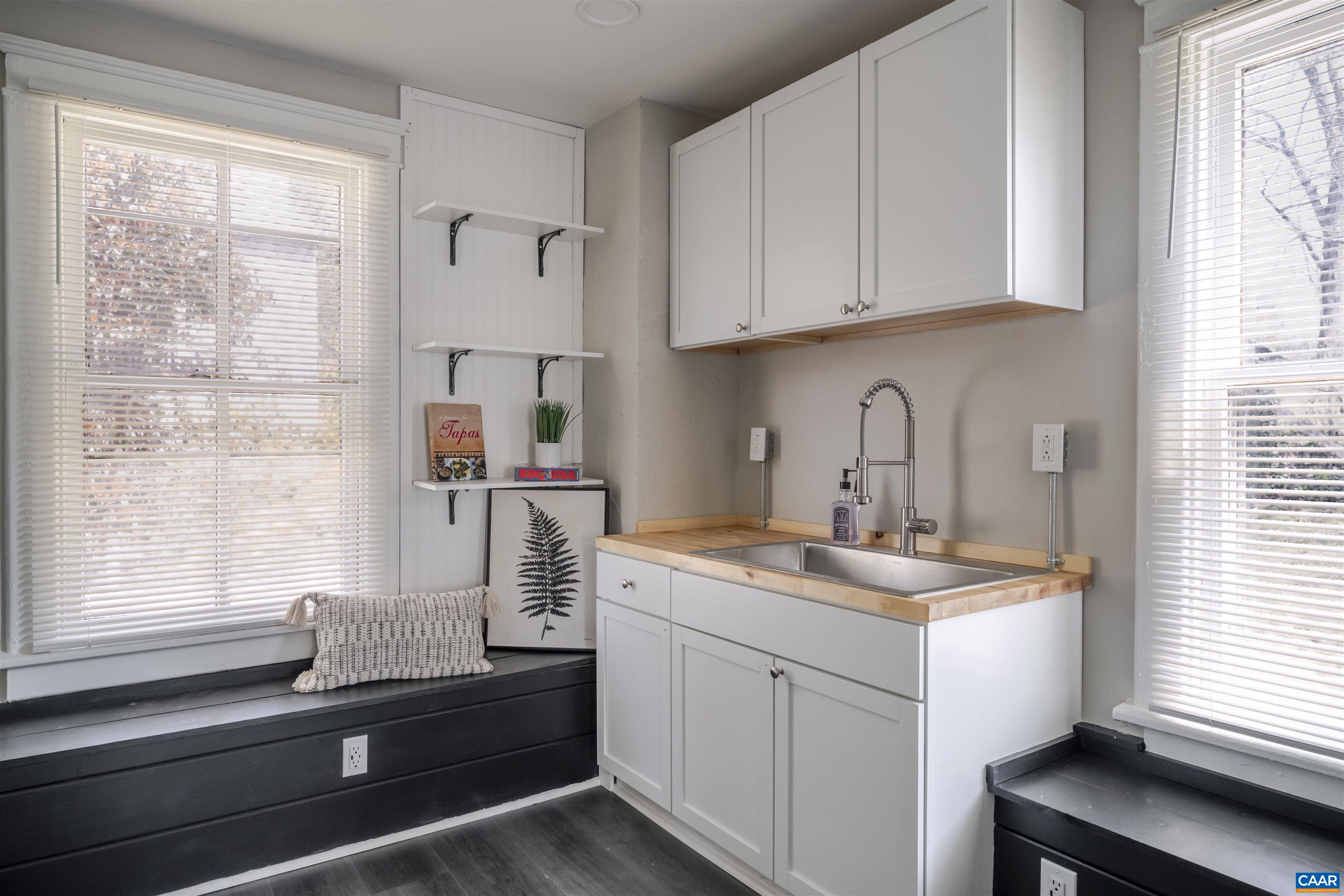 706 CASTALIA ST, CHARLOTTESVILLE, Virginia 22902, 2 Bedrooms Bedrooms, ,1 BathroomBathrooms,Residential,706 CASTALIA ST,674985 MLS # 674985 706 CASTALIA ST, CHARLOTTESVILLE, Virginia 22902, 2 Bedrooms Bedrooms, ,1 BathroomBathrooms,Residential,706 CASTALIA ST,674985 MLS # 674985