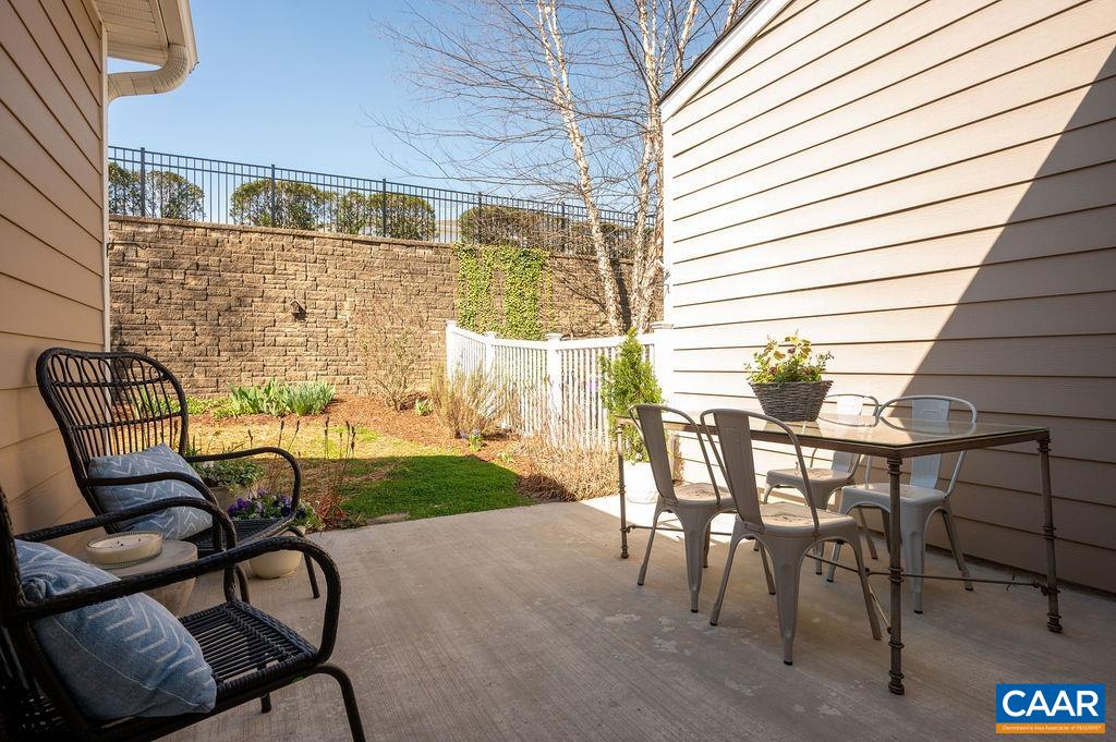 1627 SAWGRASS CT, CHARLOTTESVILLE, Virginia 22901, 2 Bedrooms Bedrooms, ,2 BathroomsBathrooms,Residential,1627 SAWGRASS CT,674989 MLS # 674989 1627 SAWGRASS CT, CHARLOTTESVILLE, Virginia 22901, 2 Bedrooms Bedrooms, ,2 BathroomsBathrooms,Residential,1627 SAWGRASS CT,674989 MLS # 674989