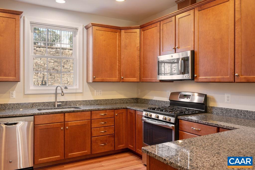 1627 SAWGRASS CT, CHARLOTTESVILLE, Virginia 22901, 2 Bedrooms Bedrooms, ,2 BathroomsBathrooms,Residential,1627 SAWGRASS CT,674989 MLS # 674989 1627 SAWGRASS CT, CHARLOTTESVILLE, Virginia 22901, 2 Bedrooms Bedrooms, ,2 BathroomsBathrooms,Residential,1627 SAWGRASS CT,674989 MLS # 674989